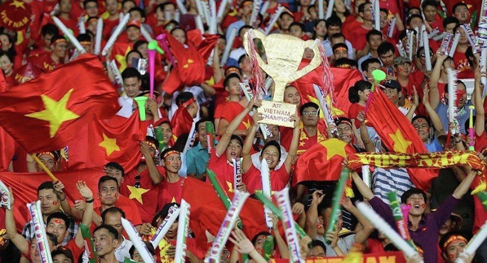 Cổ động viên Việt xác lập kỷ lục về 