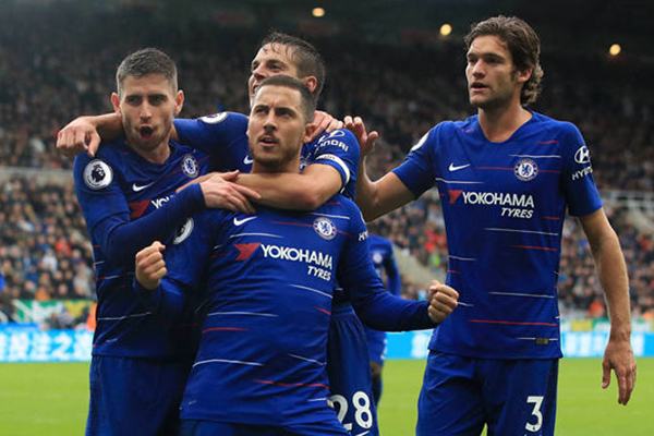Cup liên đoàn: Tottenham gặp Chelsea tại bán kết 1
